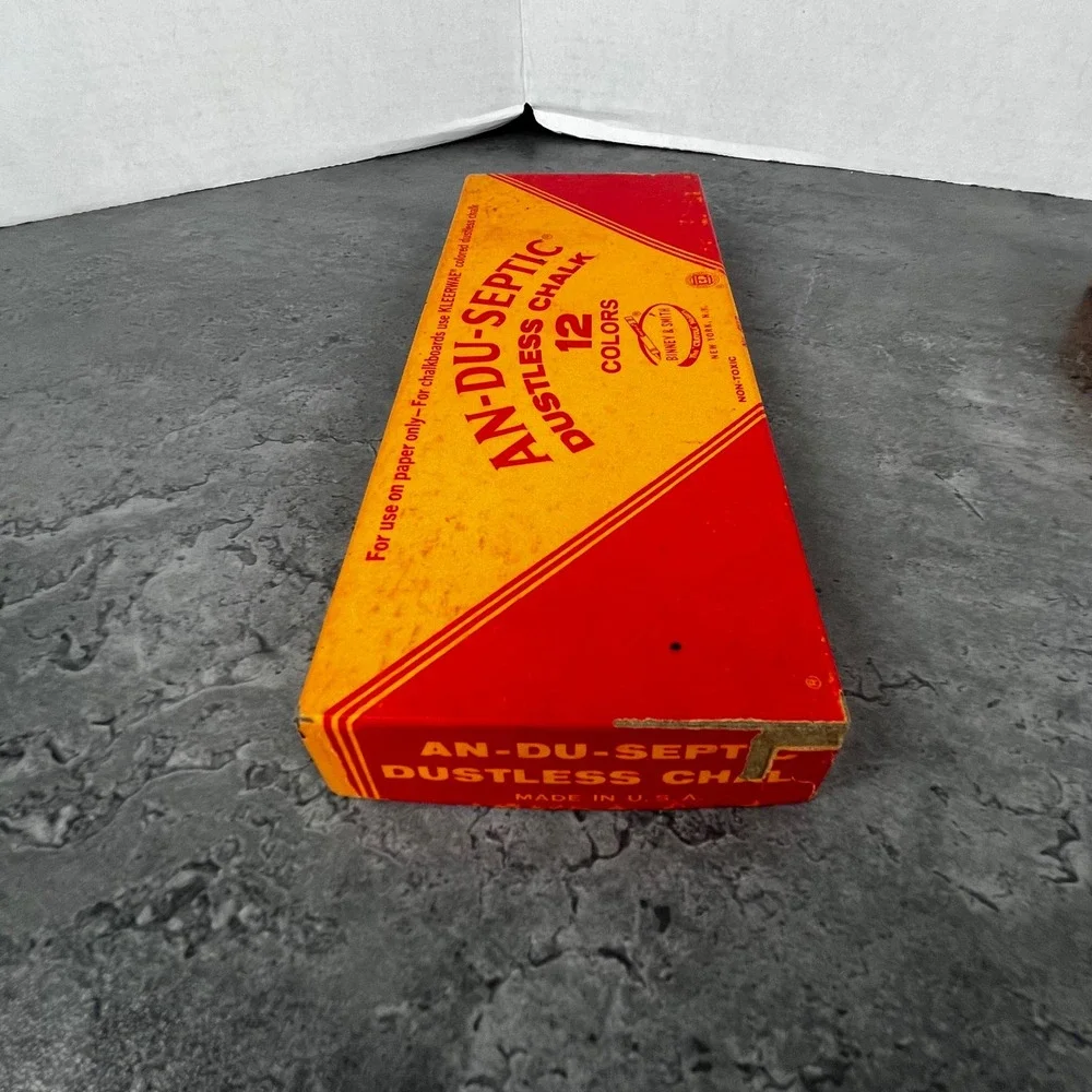 Vintage Binney & Smith An-Du-Septic‎ Dustless Chalk 12 Colors No 6112 USA Made